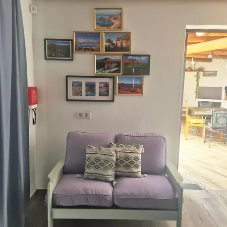Detached With Stunning Mountain And Sea Views, 14m Pool & Sunken Hot Tub Vila Puerto del Carmen (Lanzarote)