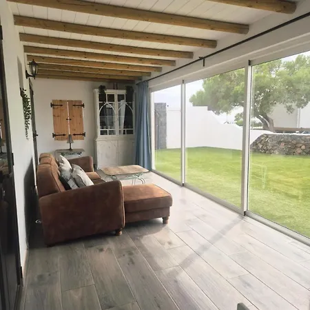 Detached With Stunning Mountain And Sea Views, 14m Pool & Sunken Hot Tub Vila